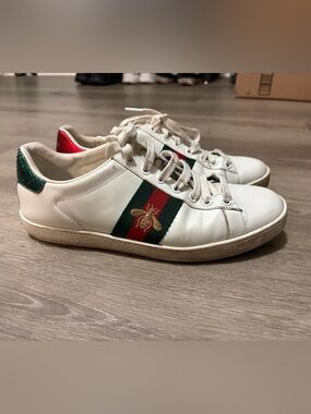 Gucci Ace Bee sz 37 women’s red green stripe sneakers